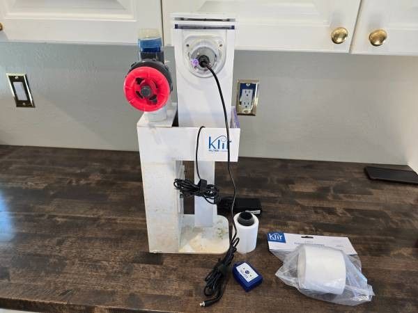 Klir Di-4 Marine Fleece Filter With Stand