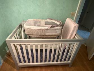 Pottery Barn Crib With Mattress, Bassinet/Changing Table  And Changing Pad