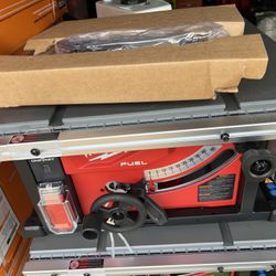 Milwaukee M18 FUEL ONE-KEY 18- volt Lithium-Ion Brushless Cordless 8-1/4 in. Table Saw