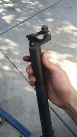 Carbon fiber bicycle seat post 31.6