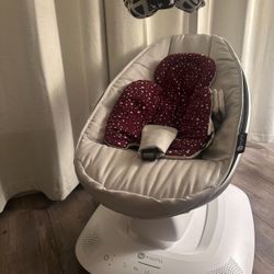 Newest 4Moms Baby Swing With Original insert
