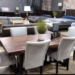 Beautiful 7 pc dining set with 6 gray fabric chairs(New)
