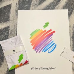 Apple 50 Year Anniversary Collection Set Thinking Different (poster and tee+pin)