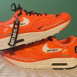 Size 8.5 - Air Max 1 Just Do It Pack 2018 Orange