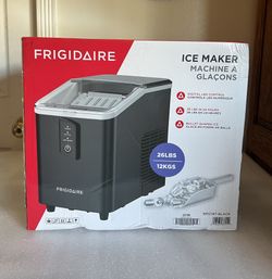 Ice Maker 26 Lbs In 24 Hours