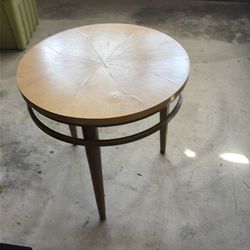 Small wood/metal table top