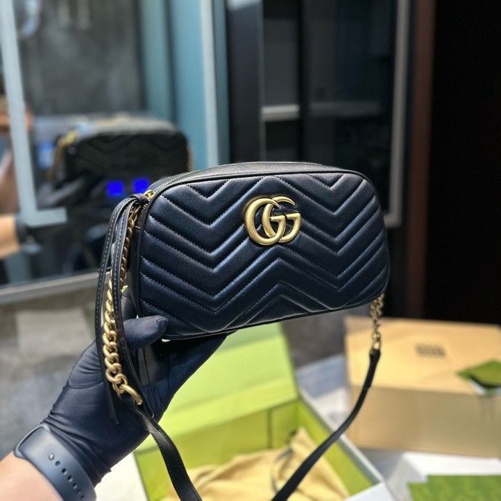 New black Gucci GG Marmont bag