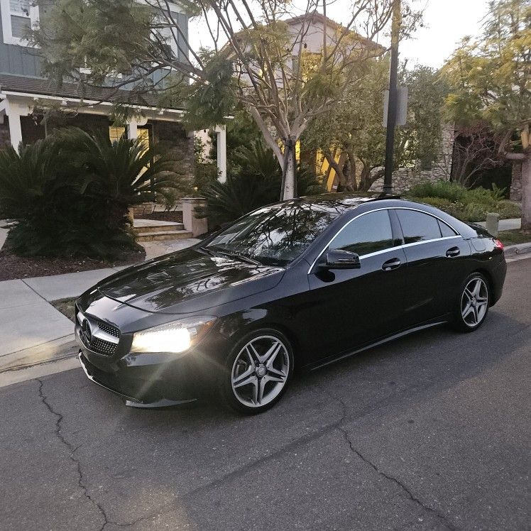 2015 Mercedes Benz CLA250