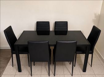 Dinner table 6 people