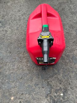 5.3 gallon gas container