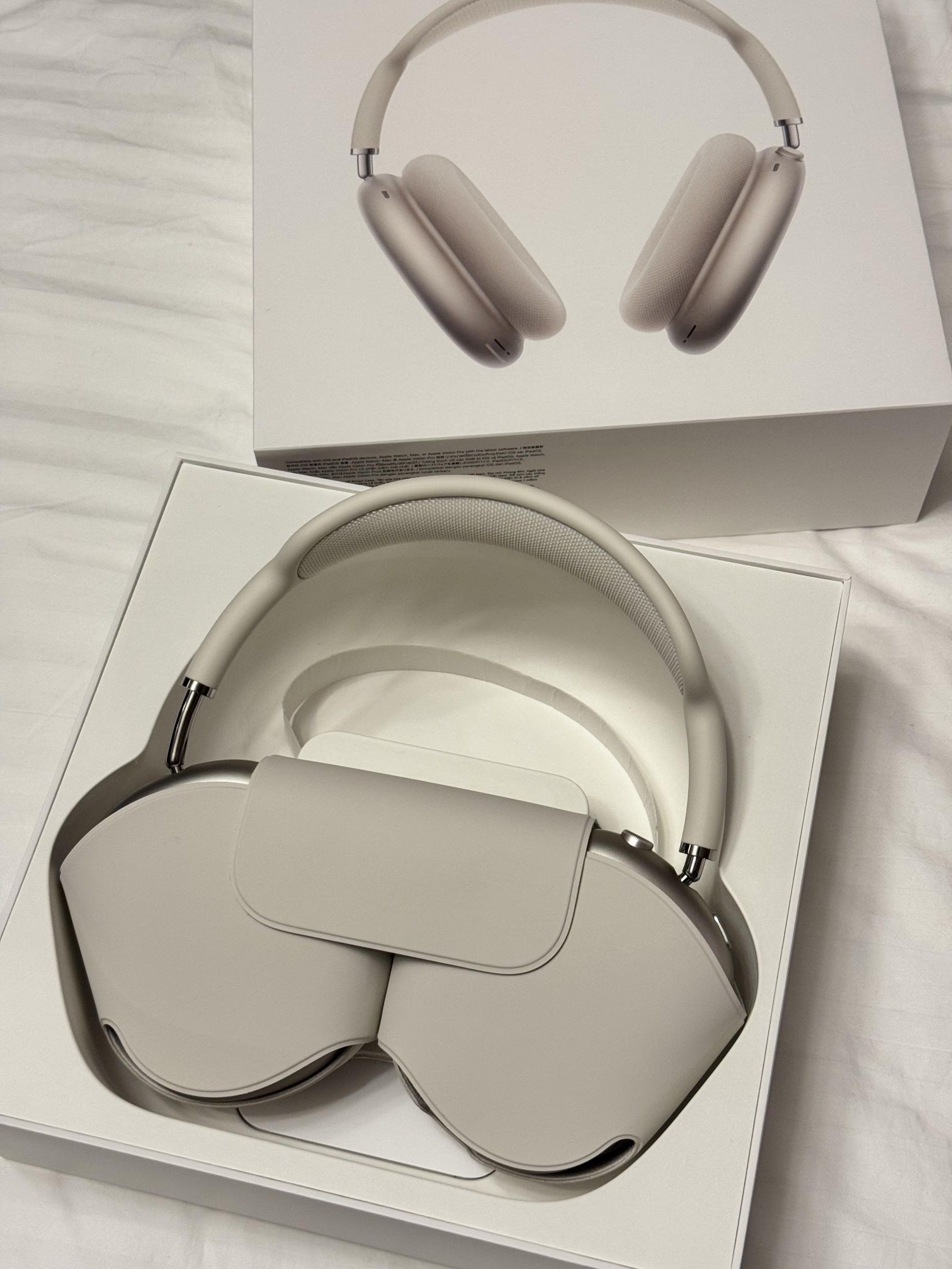 Starlight Airpods Max + AppleCare
