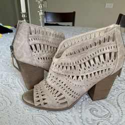 Peep Toe Heels Size 11