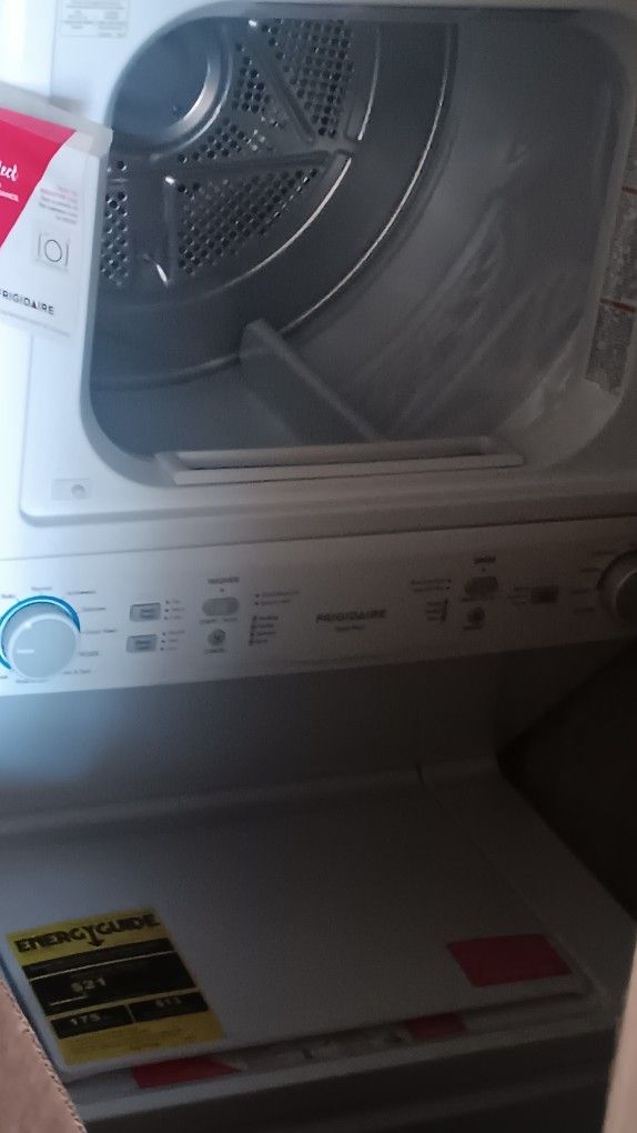 New In Box Stackable Washer/dryer Combo