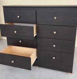 8 Drawer with rails
