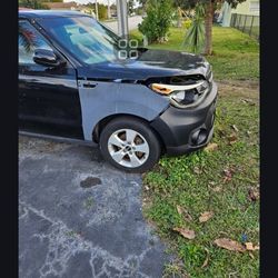 2018 Kia Soul. 40k 