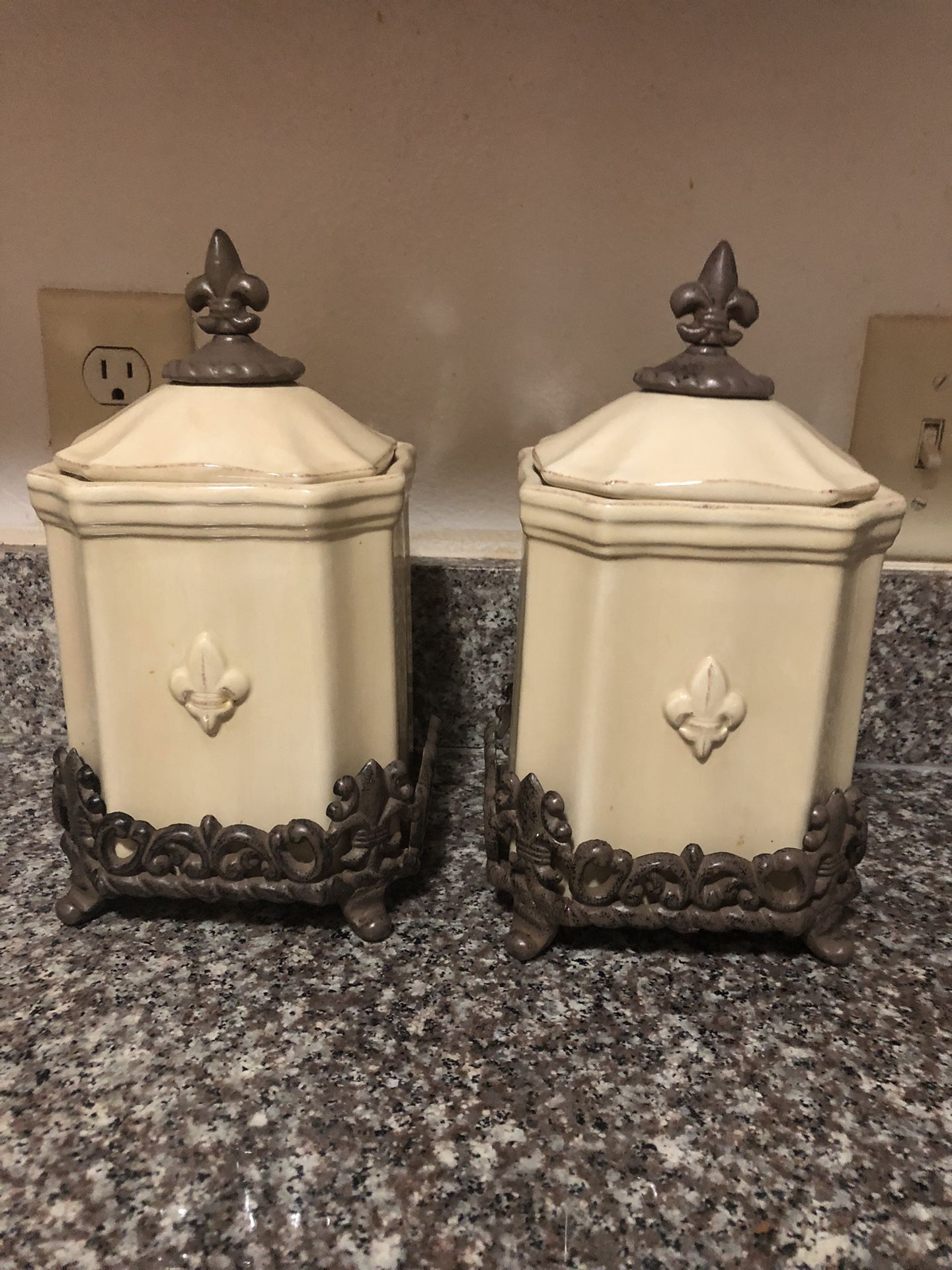 Canisters Fleur Di Lis