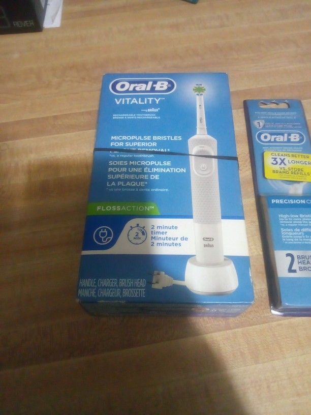 Oral-b Rechargeable Toothbrush 