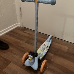 Bluey Kids 3-Wheel Scooter (Toddler/Preschool Scooter)