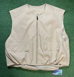 Beige zipup vest