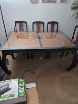 DINING TABLE
