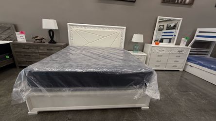 4 PC KING BEDROOM SET