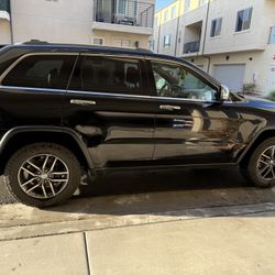 2017 Jeep Grand Cherokee