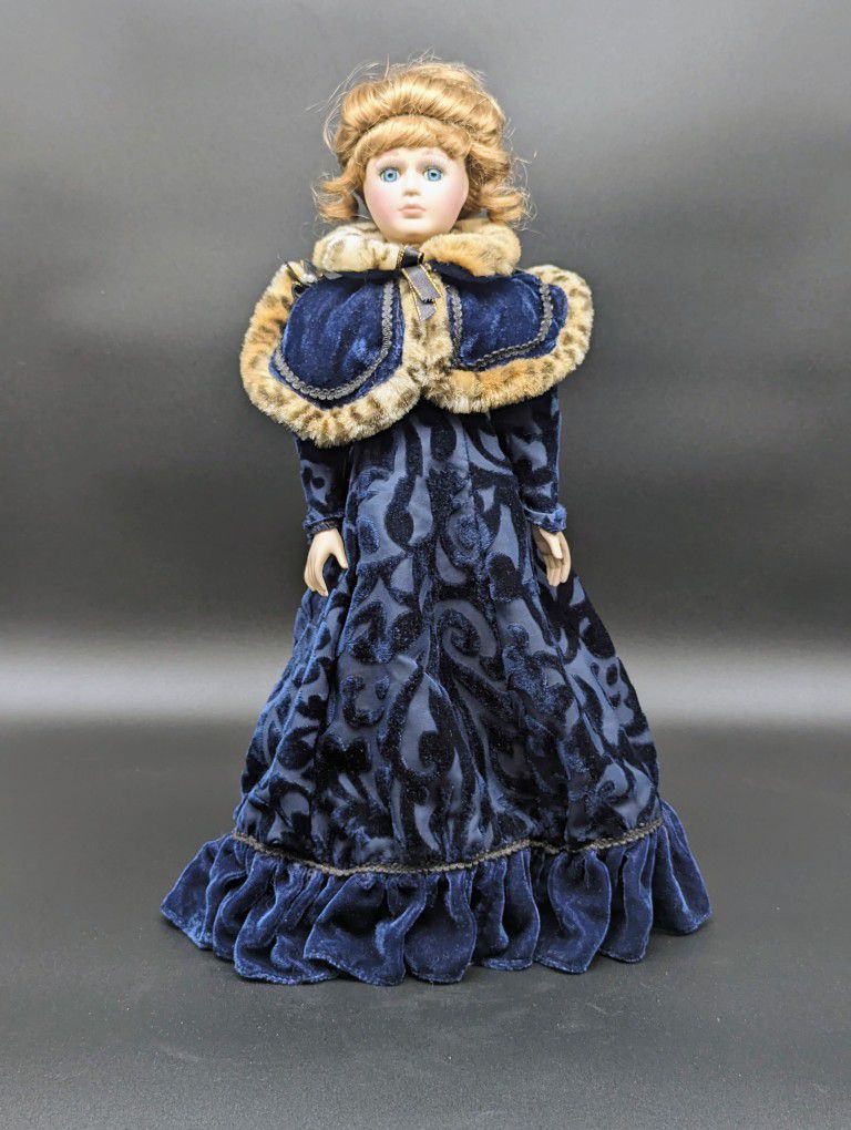 BEAUTIFUL 18" Porcelain Victorian Doll  Leopard Fur  Blue Velvet Dress FANTASTIC