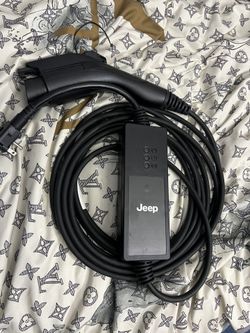 Jeep Rubicon 2025 Hybrid Charger