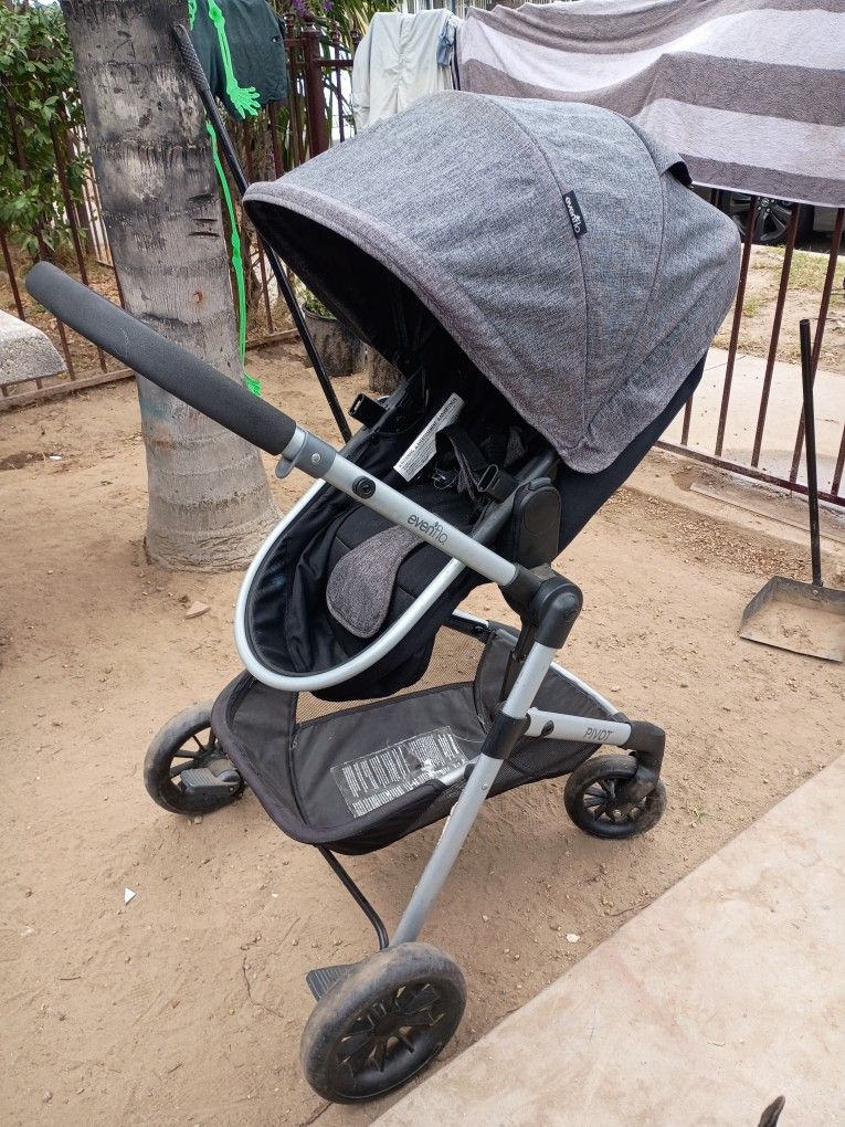 Evenflo Travel System