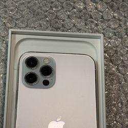 iPhone 12 PRO UNLOCKED 