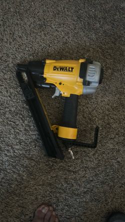 De Walt gun