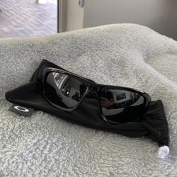 Oakleys sun Glasses. NEW!!! $80