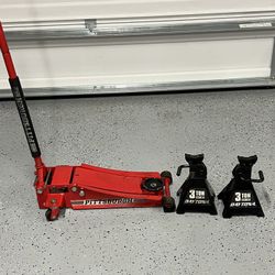Pittsburgh 3 Ton Floor & Stands 
