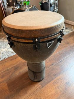 Remo Mondo djembe - key-tuned 16 inch Earth