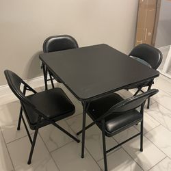 Dining Table + 4 Chairs