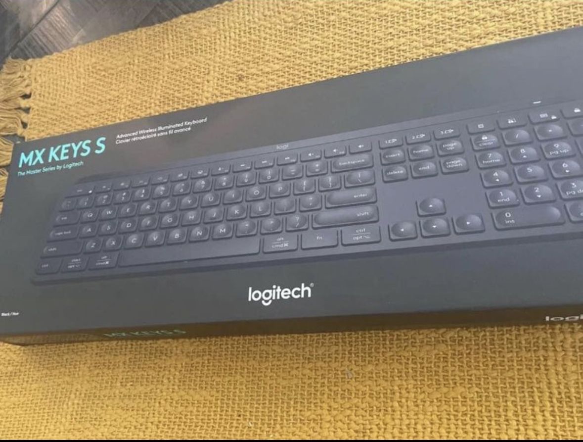 BRAND NEW SEALED LOGITECH MX KEYS S NEWEST MODEL AVAILABLE!!!!
