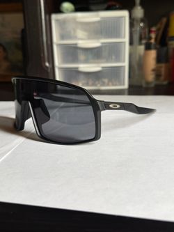 Oakley sutro sunglasses (brand new)