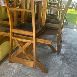 $50 Table &6 Chairs