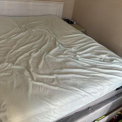 Twin Bed With Frame And Head Board 