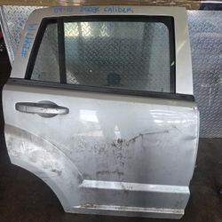 2007 - 2010 dodge caliber right rear door