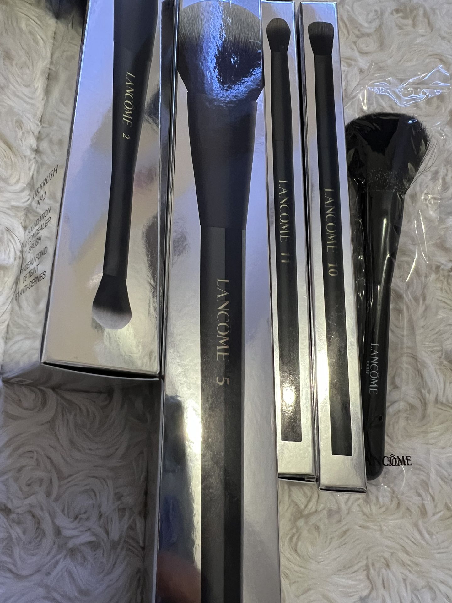 Lancome Makeup Brushes And Beauty Blenders 