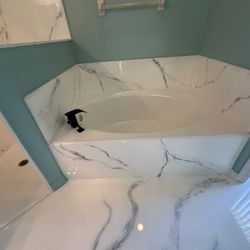 Epoxy resin on shower walls and bathtub walls, free estimate