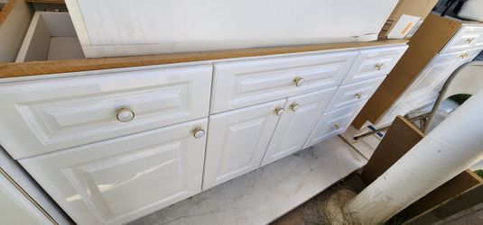 kitchen cabinets