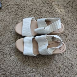Size 7 White Wedge Shoes Open Toed