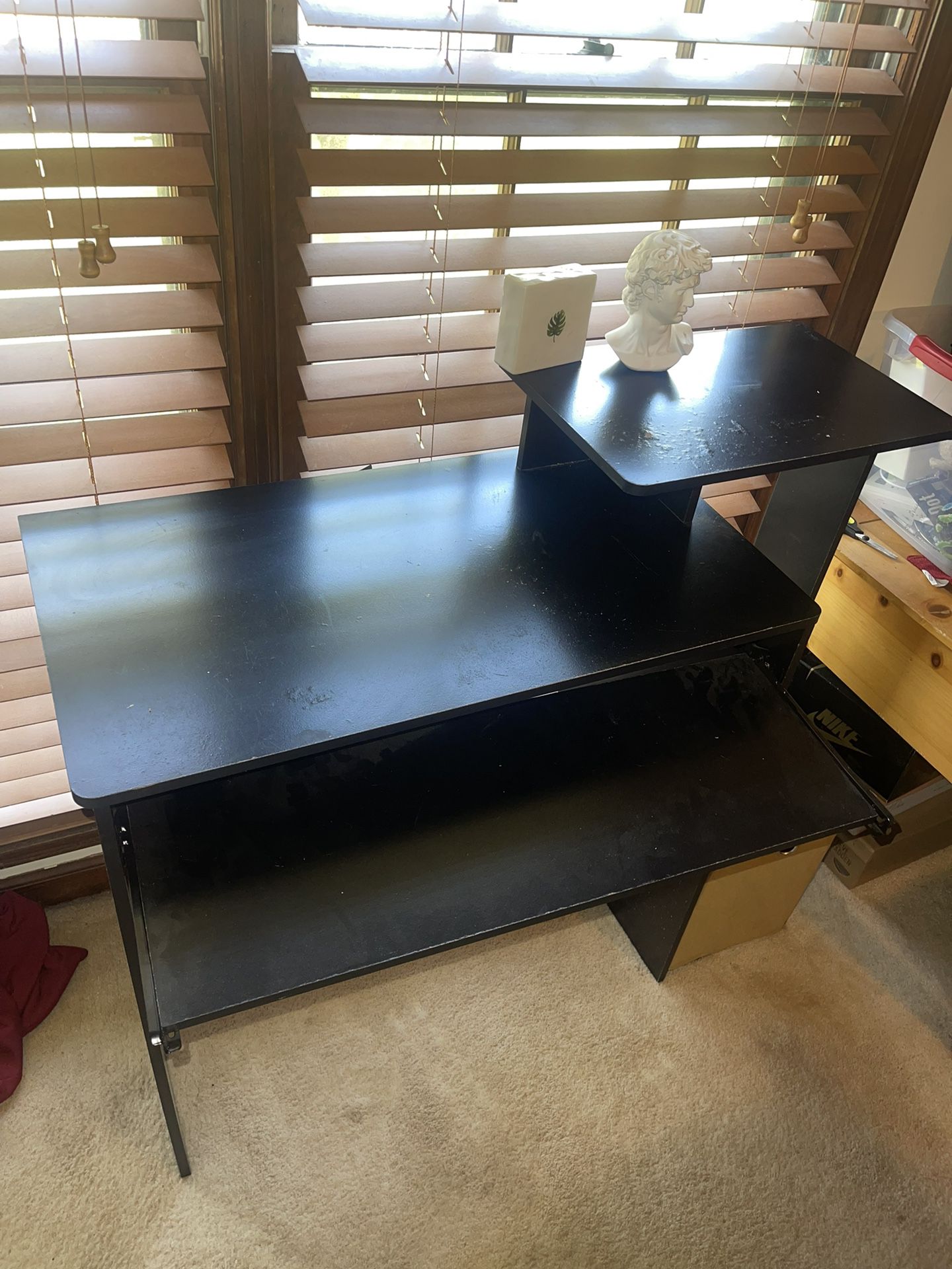 Black Desk With Keyboard Pullout And Drawer