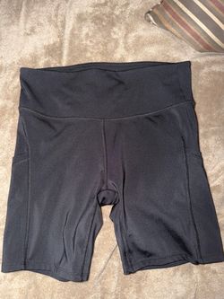 $10  All in Motio  size M Black High-Waist Biker Shorts with Pockets