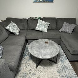 GREY SECTIONAL COUCH