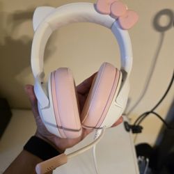Razer Hello Kitty Headphones