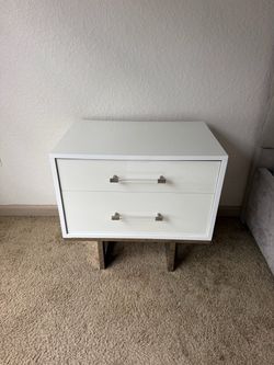 White night stand (2)