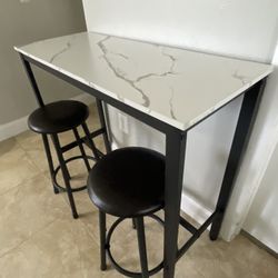 Table with Bar stools